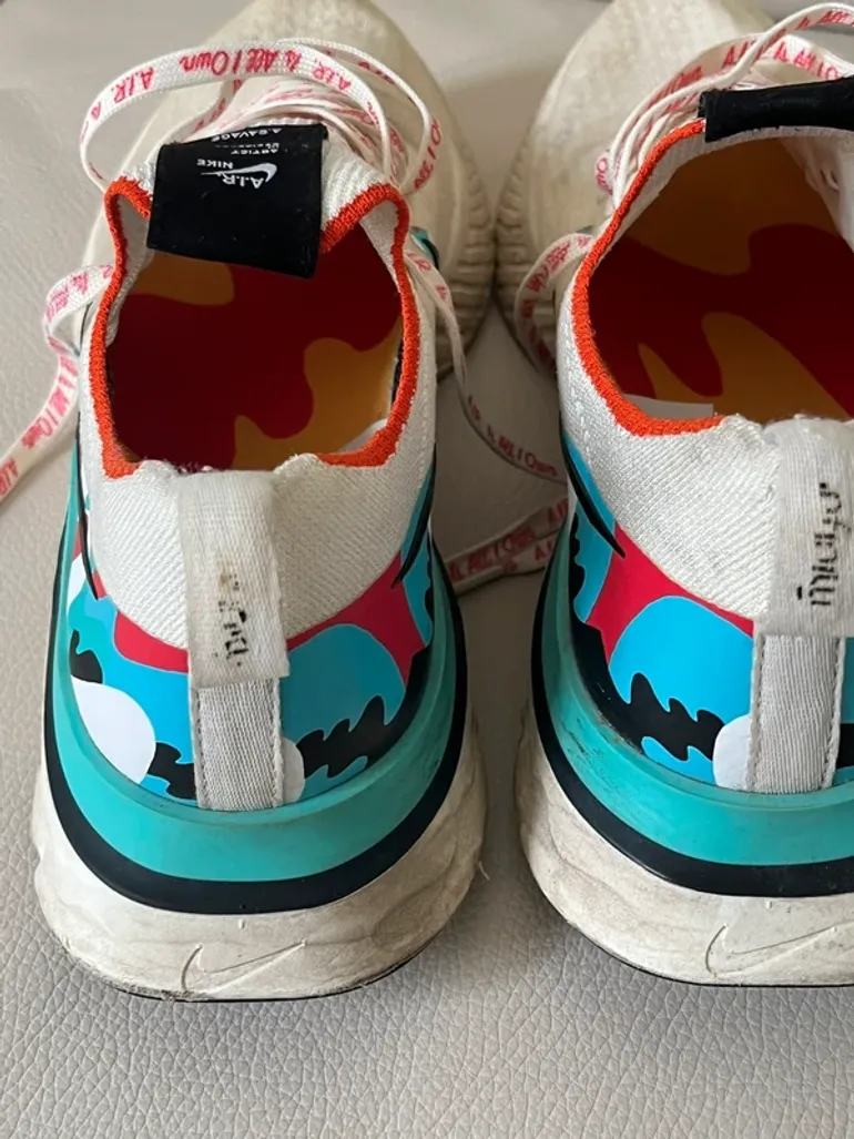 Used Nike React Infinity Flyknit bike — image 3 of 5