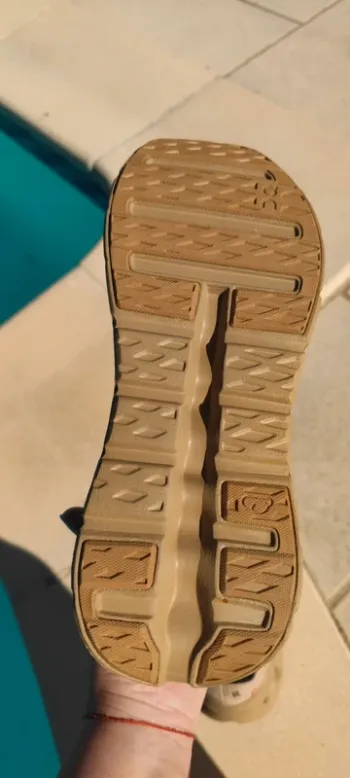 Used On Running Cloud bike — image 6 of 13