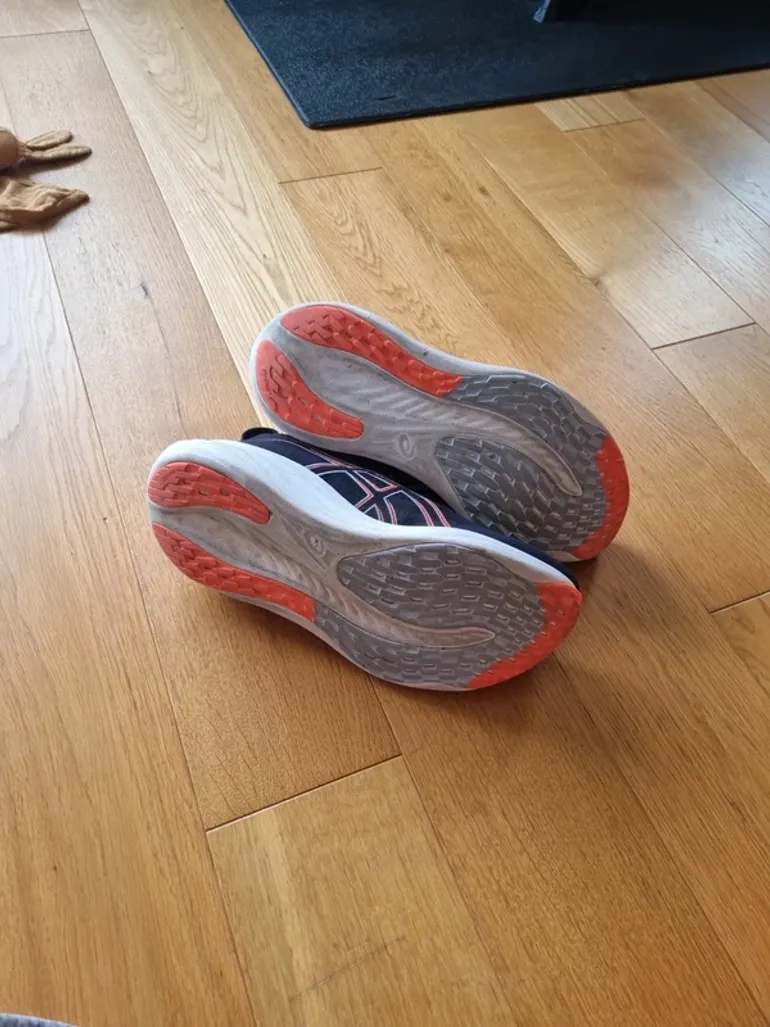 Used Orange Gel Nimbus 26 bike — image 5 of 8