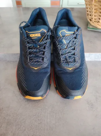 Used Hoka Torrent 2 Running Shoes