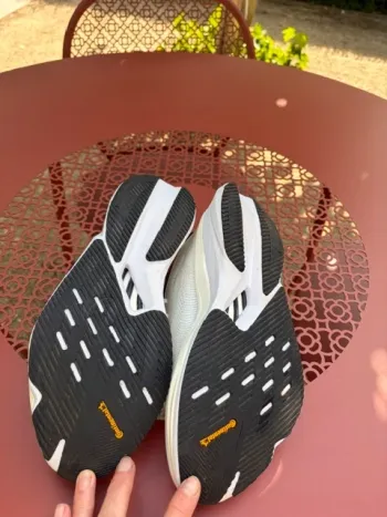 Used Adidas Adizero Boston 12 bike — image 5 of 7