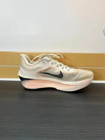 Käytetty Nike ZOOM Fly 6 bike — kuva 10 / 15