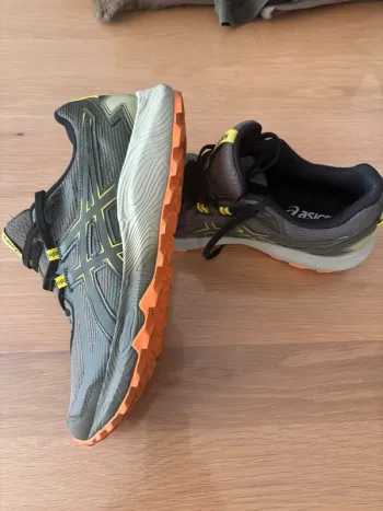 Used Asics Trail Running Shoes Running Shoes