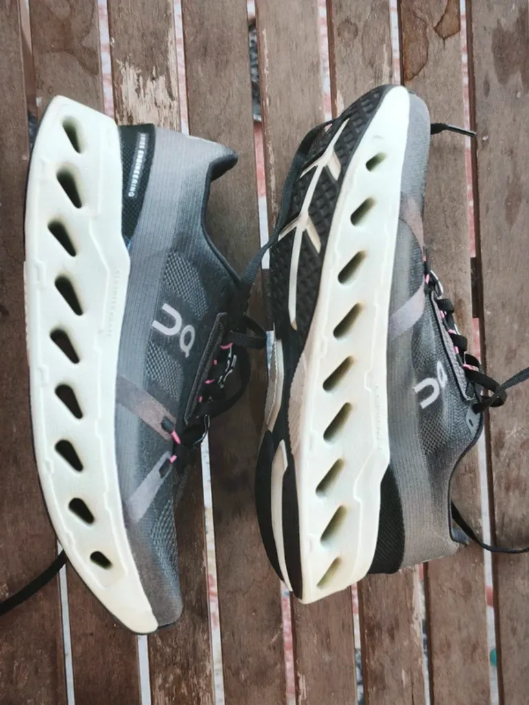 On Running Cloudeclipse bike usato — immagine 3 di 6