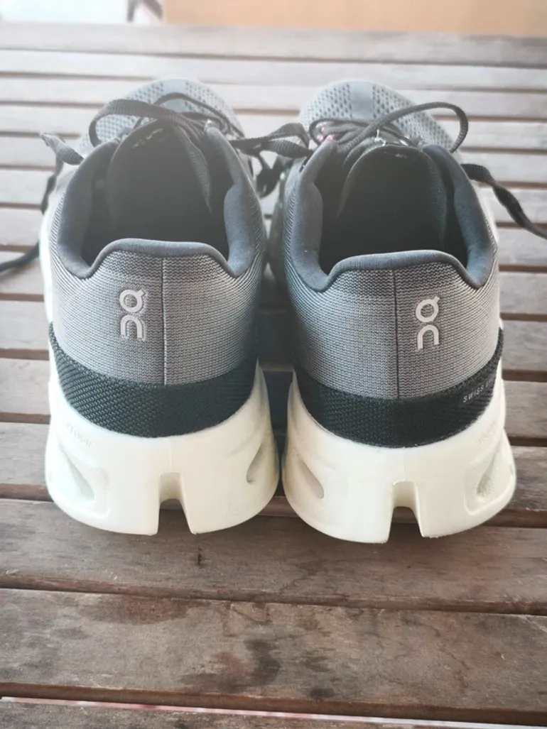On Running Cloudeclipse bike usato — immagine 4 di 6