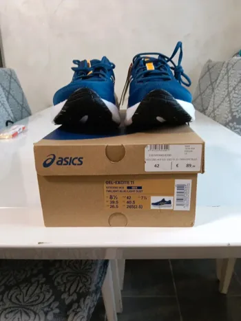 Used Asics Running Shoes Running Shoes