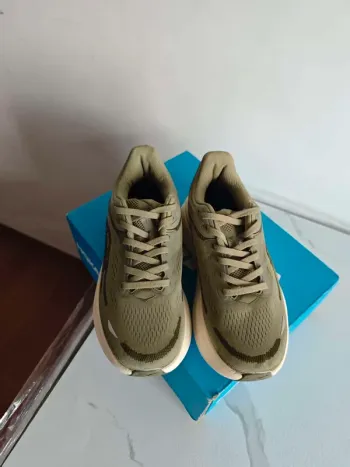 Käytetty Hoka Shoes size 43 bike — kuva 2 / 7