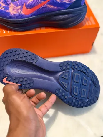 Käytetty Nike Vomero 18 bike — kuva 5 / 7
