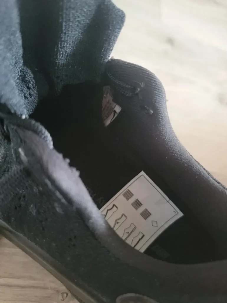 Used Nike react Infinity run 4 bike — image 5 of 6