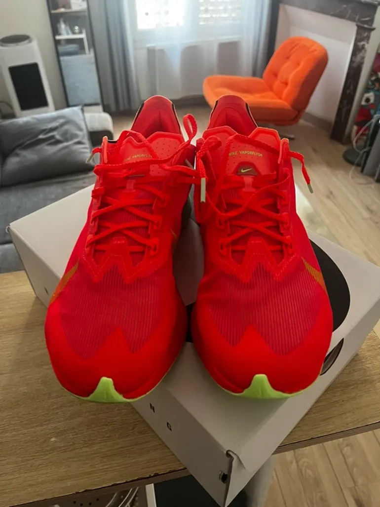 Used Orange Vaporfly 4 bike — image 6 of 9