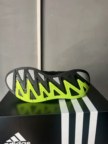 Adidas Adizero bike d'occasion — image 3 sur 5