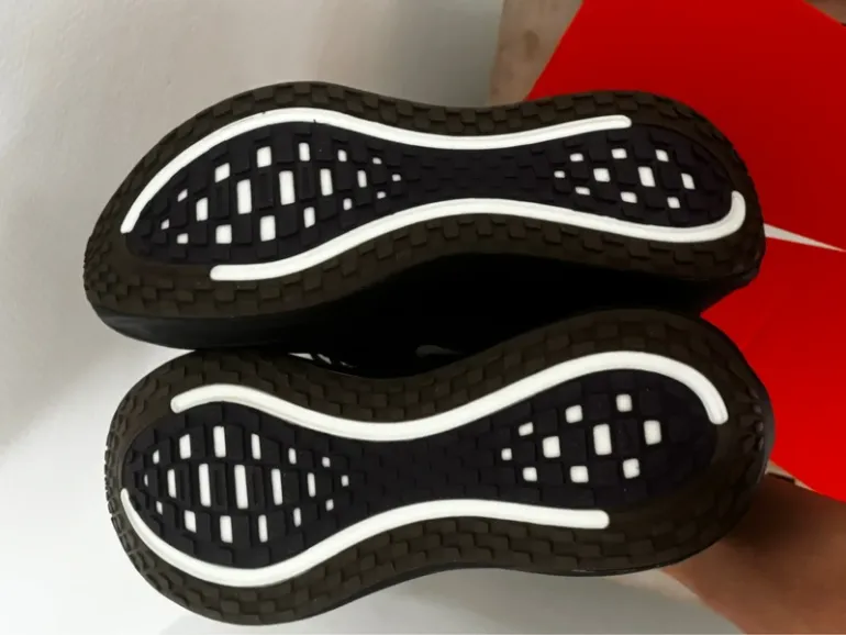Used Nike Vomero Plus bike — image 6 of 9