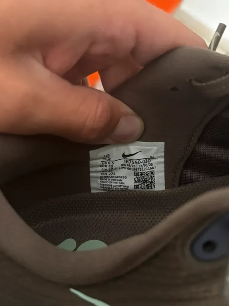 Used Nike Vomero Plus bike — image 9 of 9