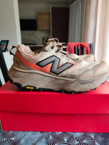 Gebrauchtes New Balance MT Hierro v9 bike — Bild 3 von 8