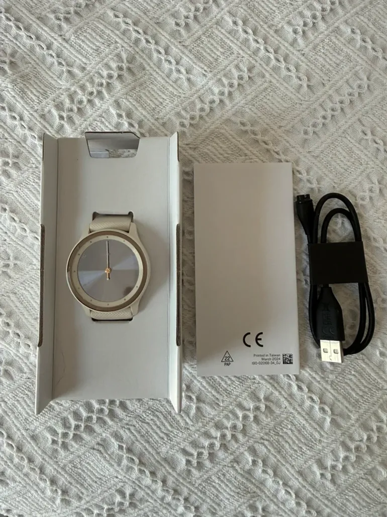 Garmin vívomove Sport bike d'occasion — image 2 sur 3