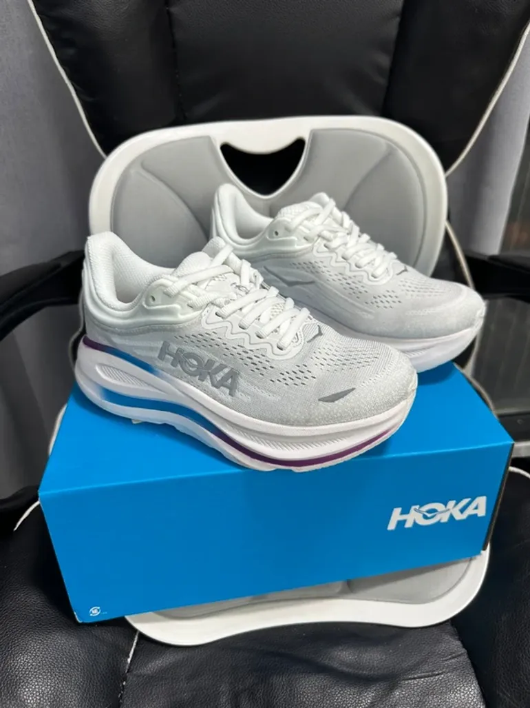 Used Hoka Running Shoes bike — image 2 of 5