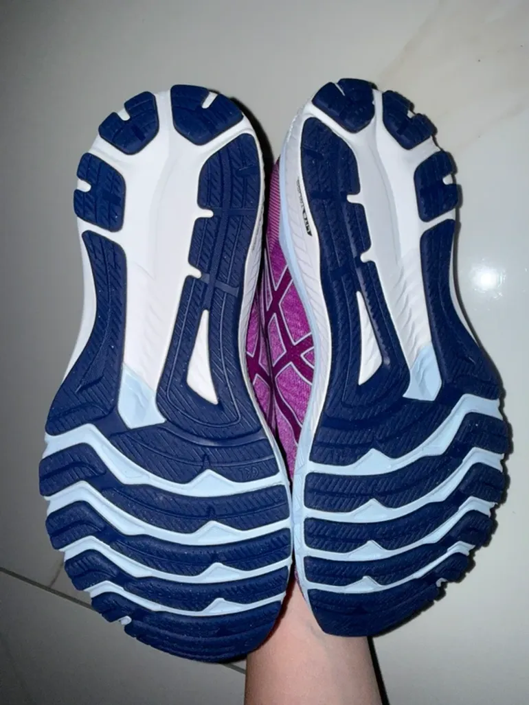 Used Asics GT-2000 bike — image 8 of 10