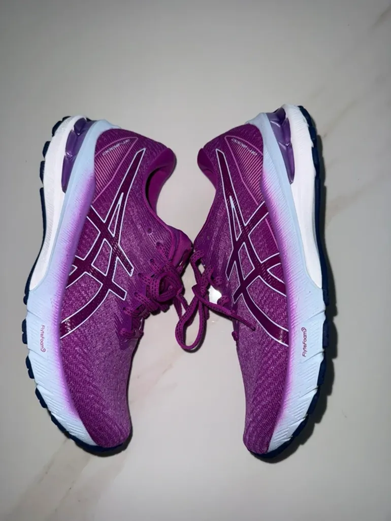 Used Asics GT-2000 bike — image 5 of 10