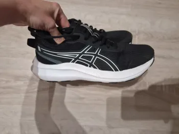 Tweedehands Asics Baskets bike — afbeelding 2 van 6
