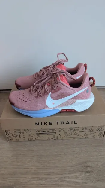 Used Pegasus Trail 5 ReactX Running Shoes