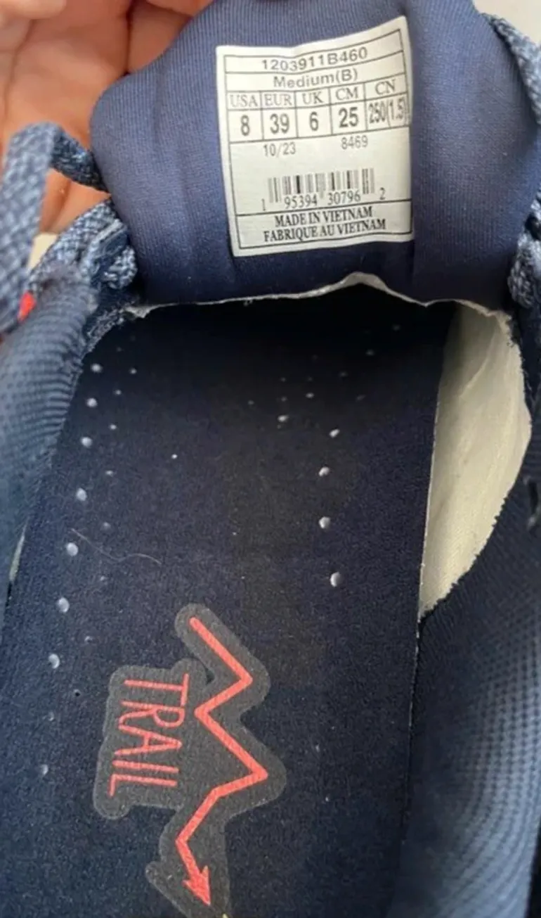 Used Orange Cascadia 17 Gore-Tex bike — image 7 of 7