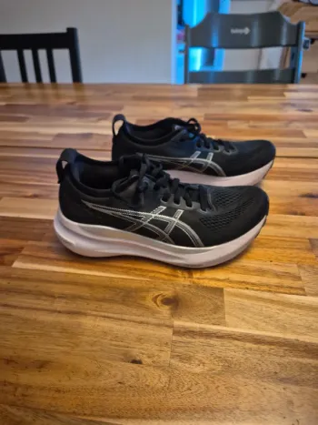 Used Asics Gel-Kayano 31 bike — image 5 of 9