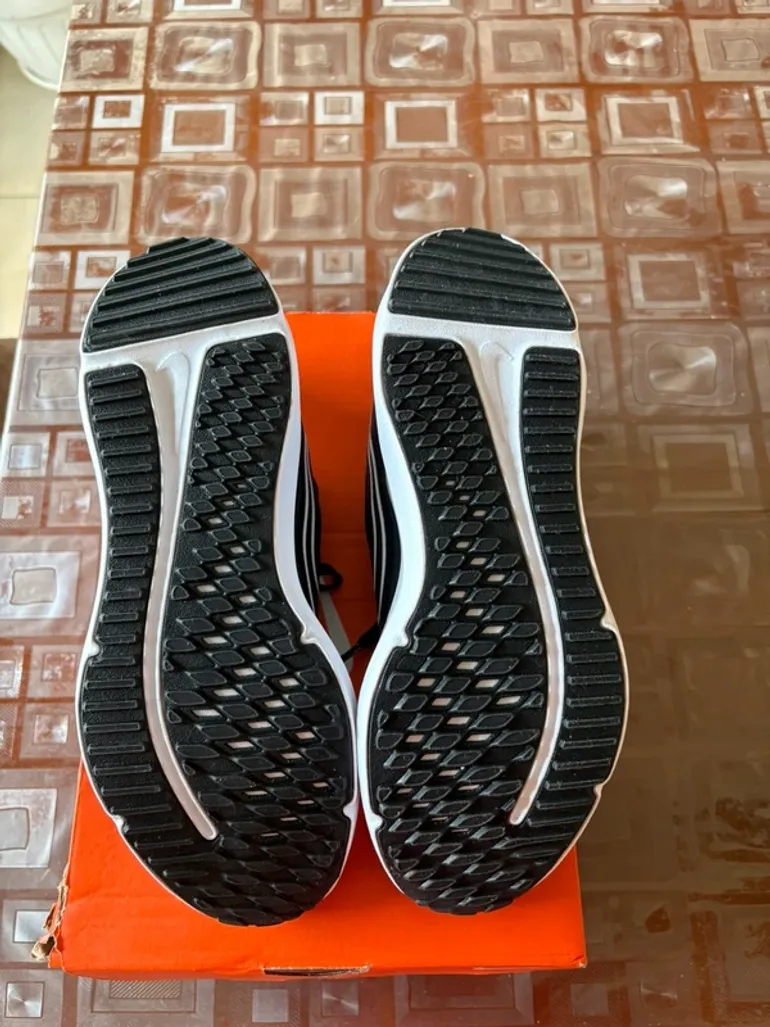 Nike Running Shoes bike de segunda mano — imagen 4 de 5