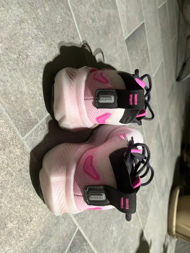 Brooks Running Shoes bike usato — immagine 4 di 7