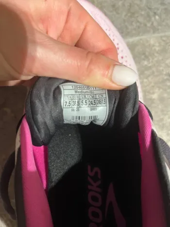 Brooks Running Shoes bike usato — immagine 7 di 7