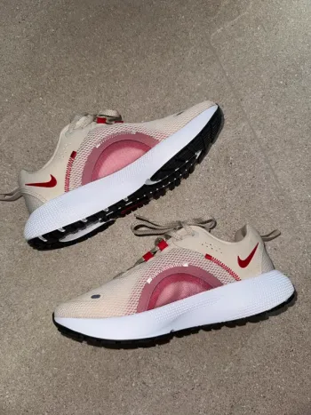 Nike React Escape Running Shoes d'occasion