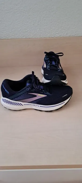 Käytetty Brooks Laufschuhe blau bike — kuva 2 / 10