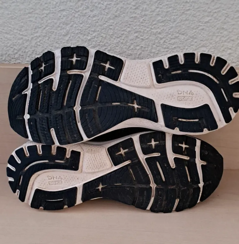 Käytetty Brooks Laufschuhe blau bike — kuva 10 / 10