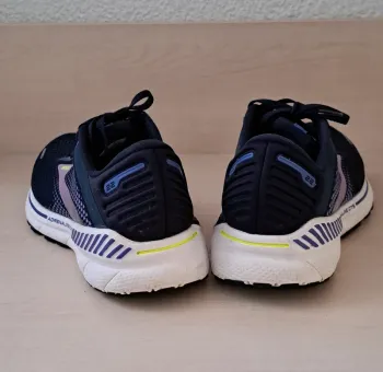 Käytetty Brooks Laufschuhe blau bike — kuva 8 / 10