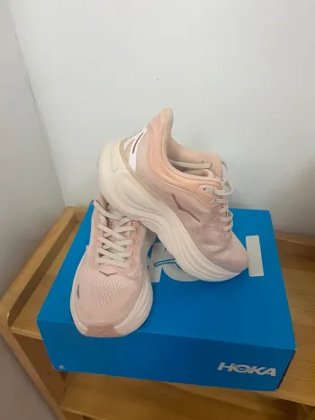 Tweedehands Rose Hoka Chaussure taille 38 bike — afbeelding 4 van 5