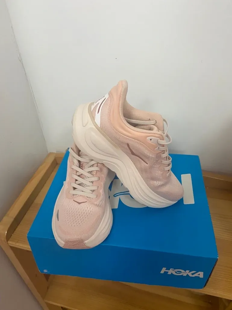 Tweedehands Rose Hoka Chaussure taille 38 bike — afbeelding 4 van 5