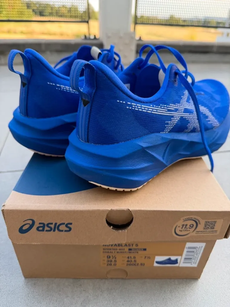 Asics Novablast 5 bike d'occasion — image 4 sur 5