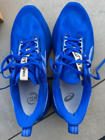 Asics Novablast 5 bike d'occasion — image 2 sur 5