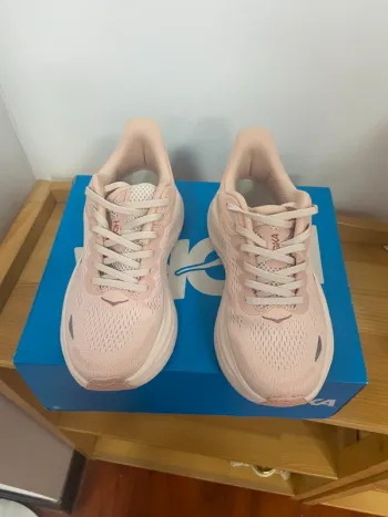 Gebrauchtes Rose Hoka Chaussure Taille 37 Running Shoes