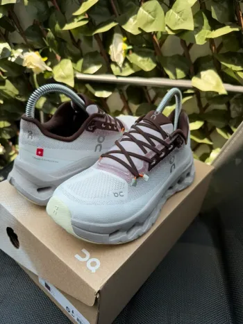 Tweedehands On Running Cloud Running Shoes