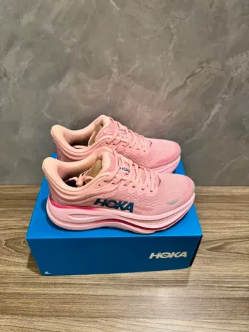 Rose Chaussure Hoka bike d'occasion — image 3 sur 5