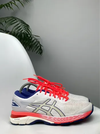 Used Ideal Gel-Kayano 25 bike — image 4 of 11