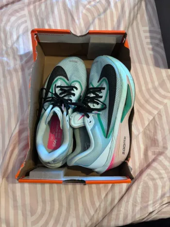 Used Nike Zoom Fly 6 Running Shoes