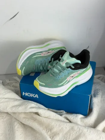 Gebrauchtes Hoka Shoes size 39 Running Shoes