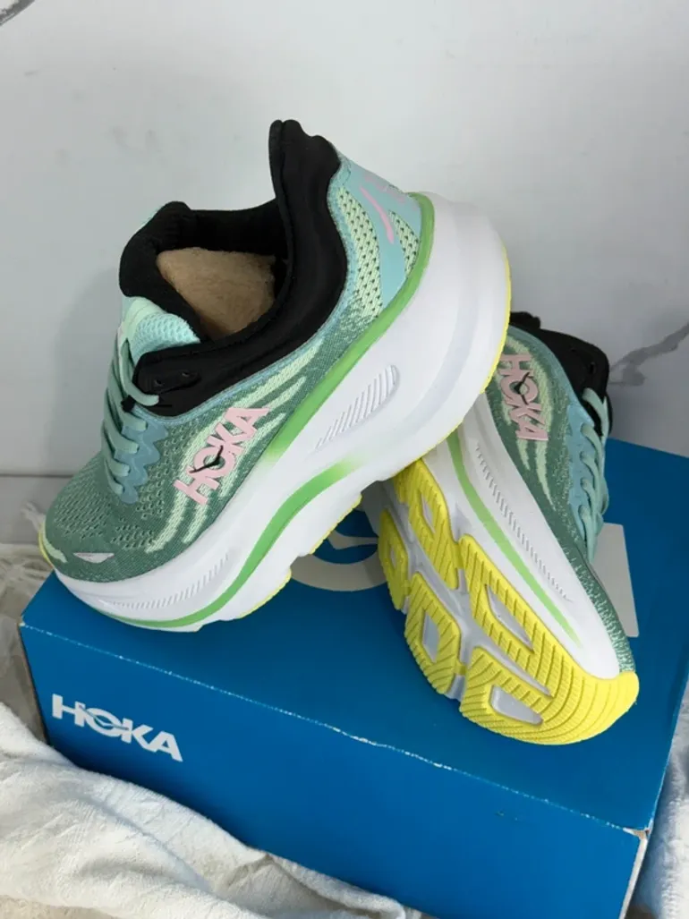 Used Hoka Shoes size 39 bike — image 3 of 6