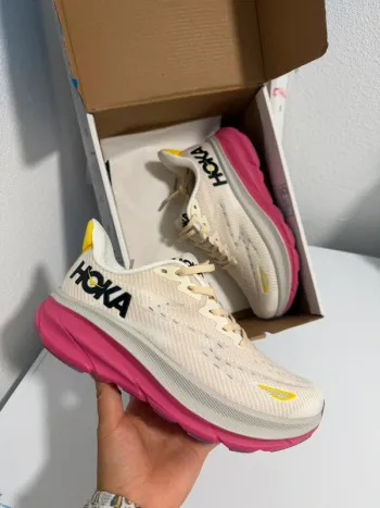 Used Hoka Clifton 9 Running Shoes