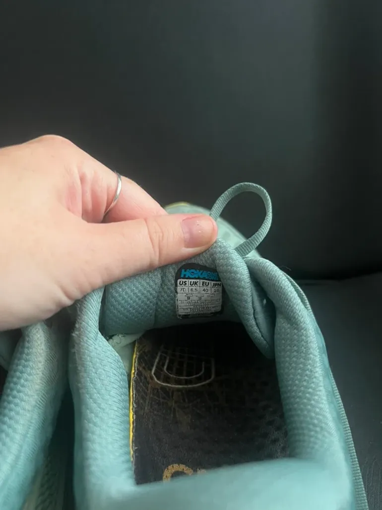 Used Hoka Laufschuhe bike — image 3 of 4