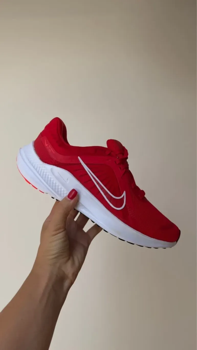Tweedehands Nike Quest 5 bike — afbeelding 3 van 5