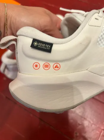 Tweedehands Nike Trail Gore-Tex bike — afbeelding 7 van 8