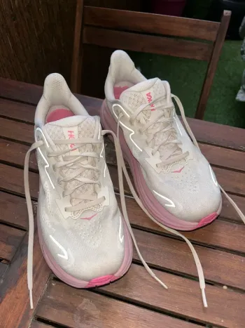 Used Hoka Clifton 10 Running Shoes