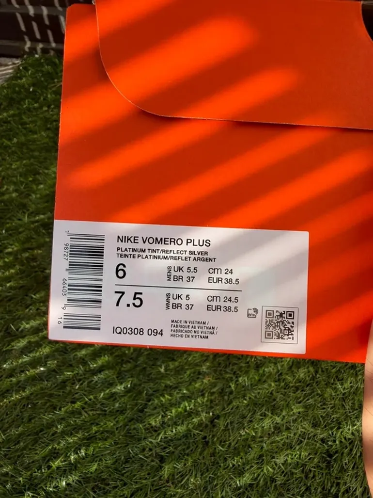 Tweedehands Nike Vomero Plus bike — afbeelding 8 van 8